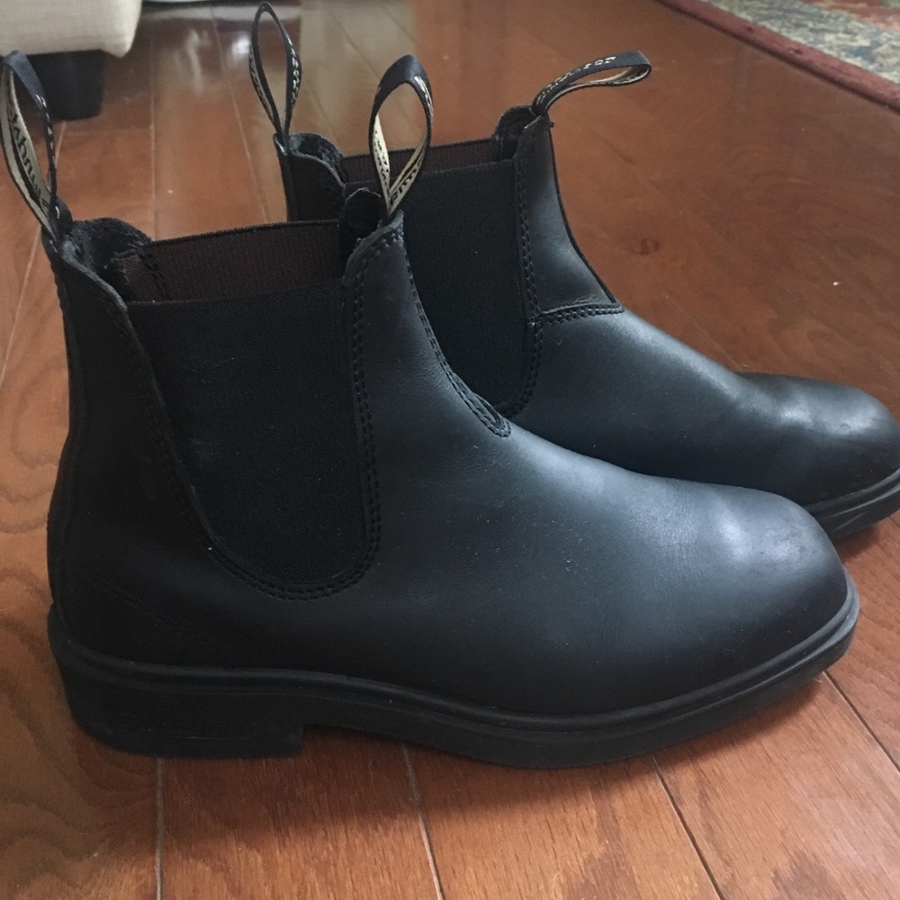 Blundstone Chisel Toe - UNISEX (Black)